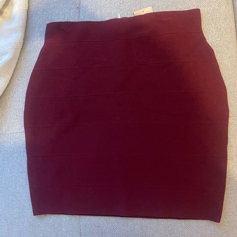 Bandage skirt by Guess in size XL